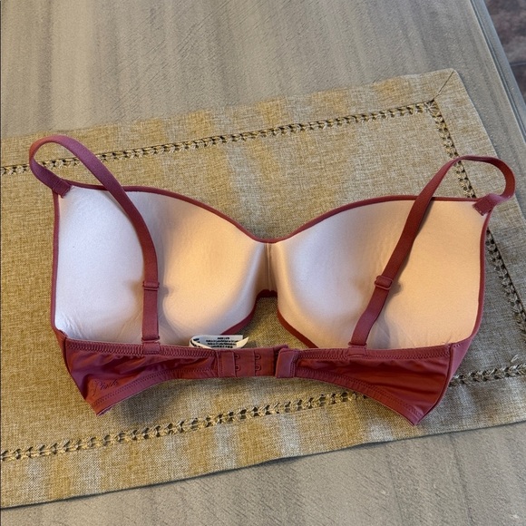 Pink Victoria's Secret Wireless Push Up Dusty Rose Bra - Picture 3 of 5